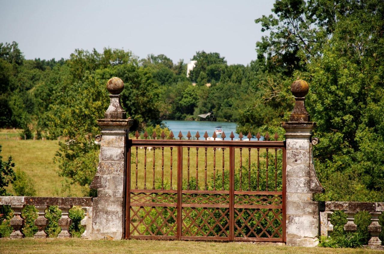 Chateau De Panloy Port-d'Envaux Bagian luar foto